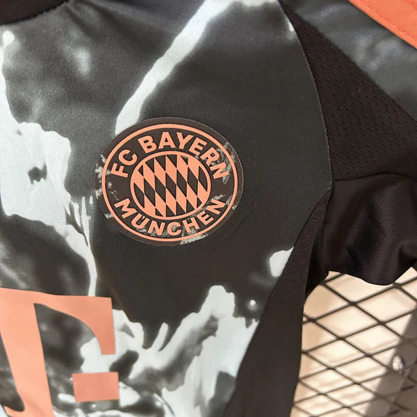 Conjunto Infantil Bayern de Munique II 24/25 - Preto