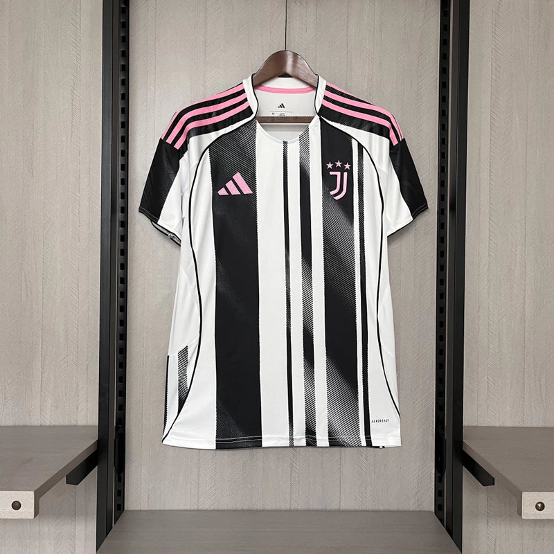 Camisa Juventus 25/26 – Home Branca e Preta (Linha Premium)