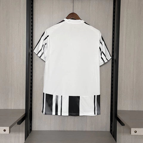 Camisa Juventus 25/26 – Home Branca e Preta (Linha Premium)